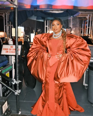 Jennifer Hudson on the Red Carpet in elegant dress